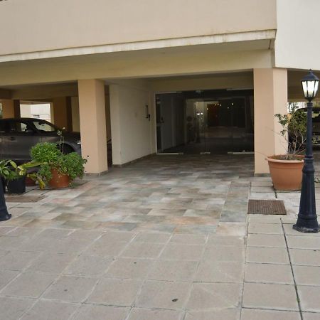 Elysso Apartments Lárnaka Kültér fotó